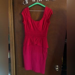 Le chateau, red dress, medium